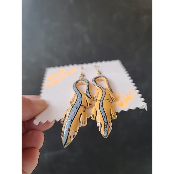 Painted Wooden Dangling Salamander Earrings Vintage Costume Jewelry NOS - Picture 3 of 10